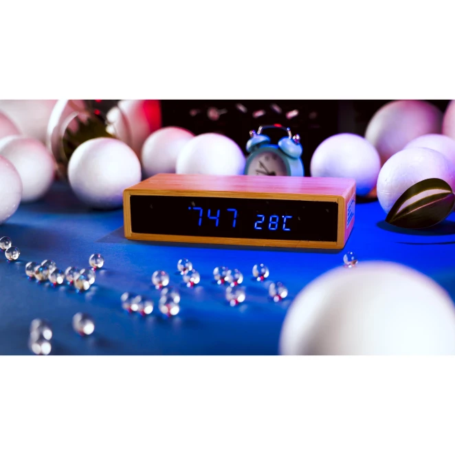 Zegar biurkowy z ładowarką indukcyjną TRONDHEIM do naniesienia logo Zdjęcie 10