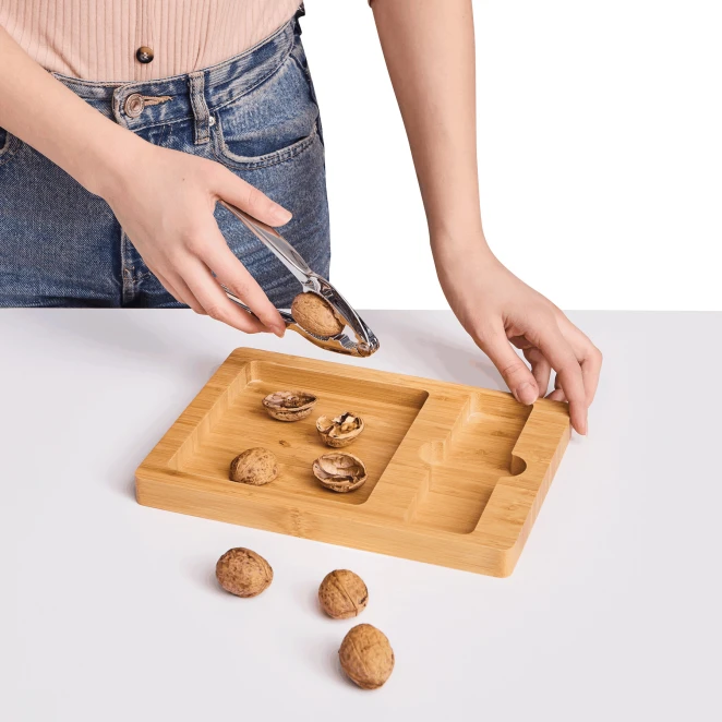 Metalowy dziadek do orzechów KNACK z logo Zdjęcie 4