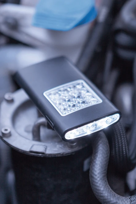 Latarka LED BRIGHT HELPER z logo Zdjęcie 2