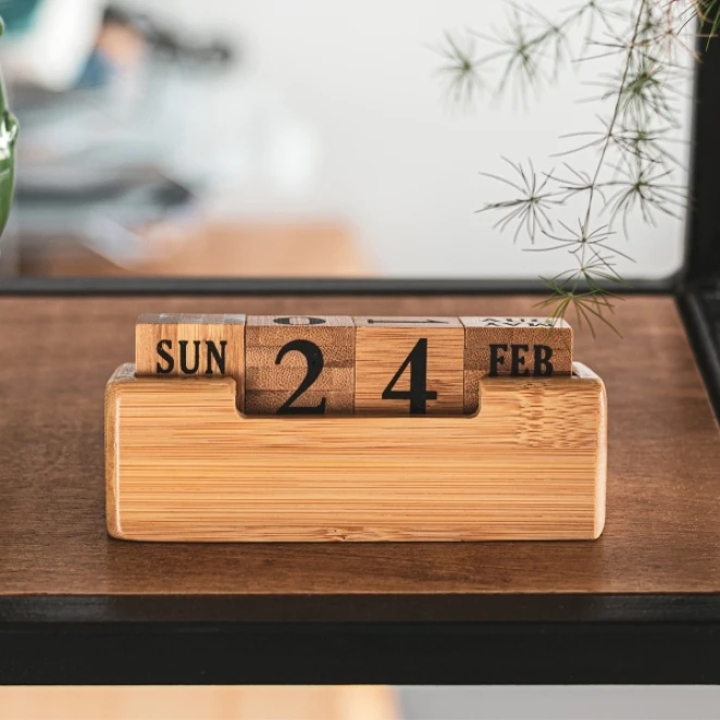 Kalendarz wieczny bambusowy z nadrukiem na zamówienie Zdjęcie 7