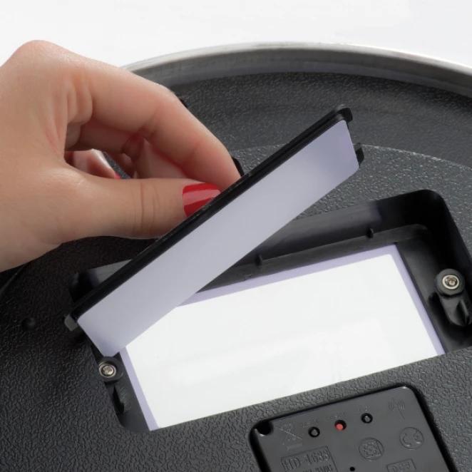 Zegar ścienny z logo firmy Zdjęcie 5