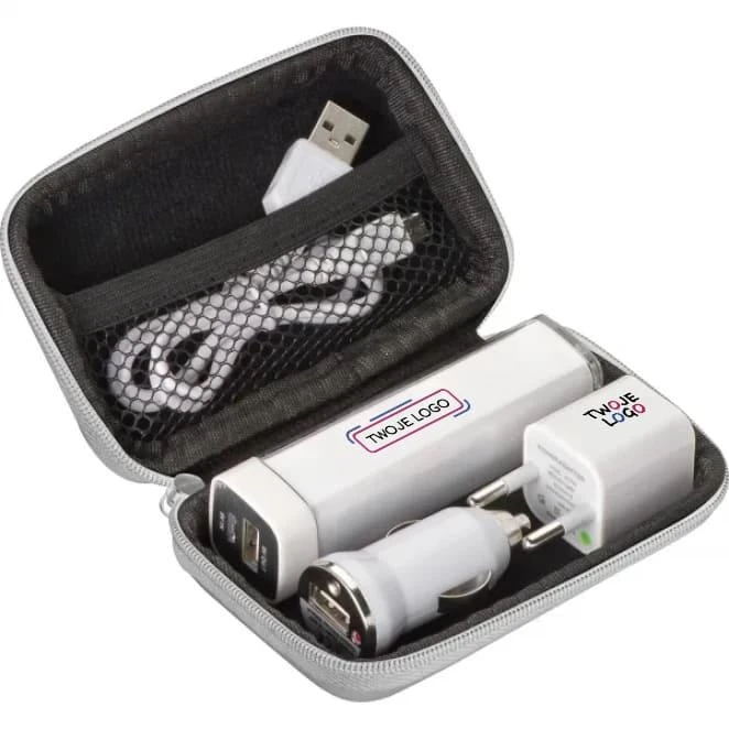 Zestaw podróżny power bank 2200 mAh i wtyczki z nadrukiem na zamówienie Zdjęcie