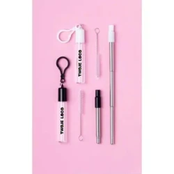 Wysuwana słomka wielokrotnego użytku z czyścikiem do naniesienia logo